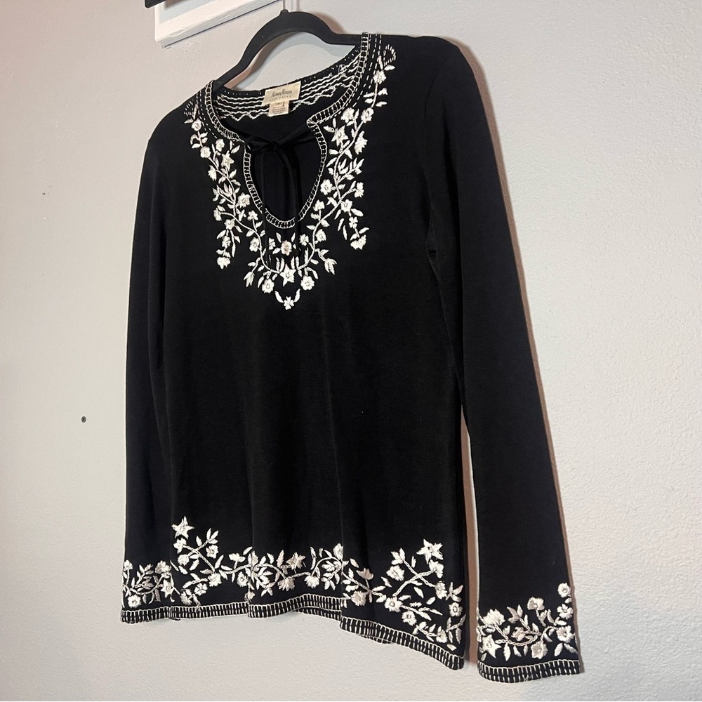 Neiman Marcus Embroidered Sweater Blouse Top Black White Silk Cotton Size Small